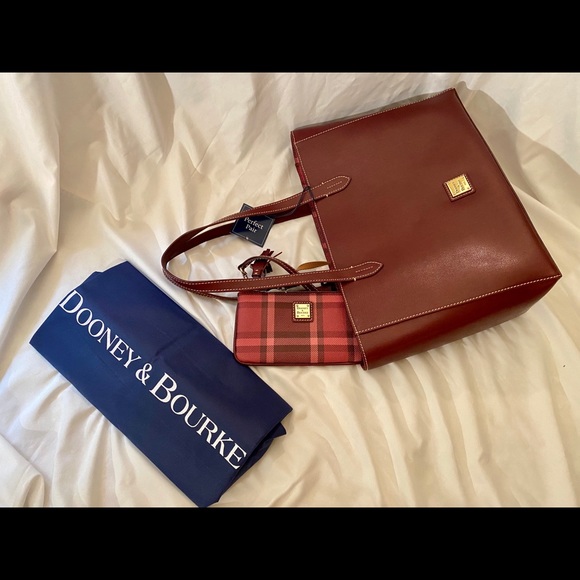 Dooney & Bourke tote - Picture 11 of 11